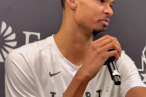 文班亚马赛后谈65场规则给出了自己的观点！